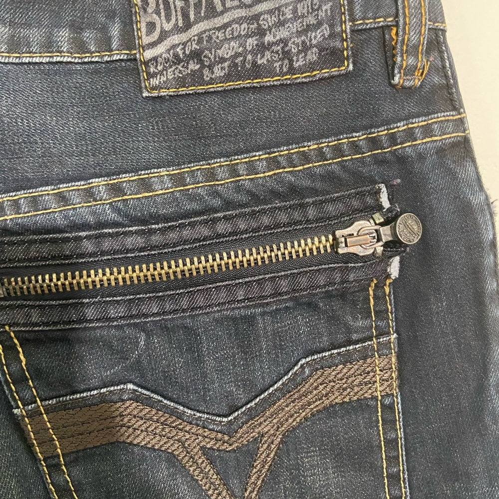 Jeans - Picture 4 of 5